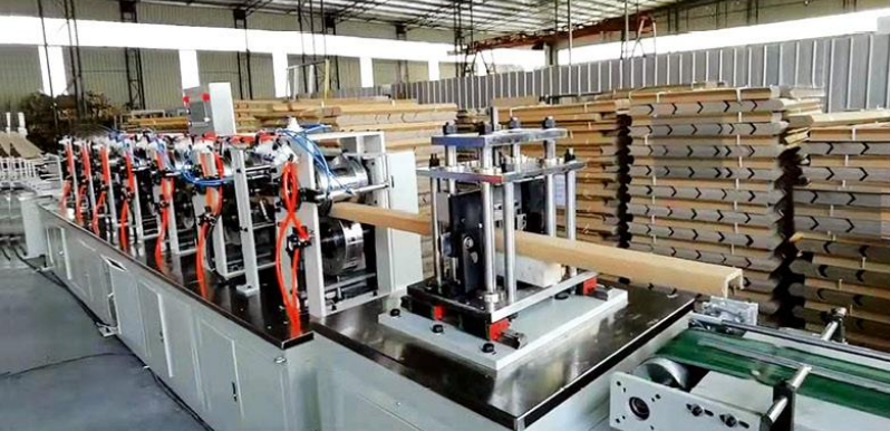 TH-U 型数控纸护角机